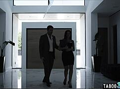 how does nasty vanna bardot's trimmed pussy sway a juror in court?