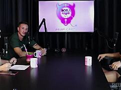 Compilados da val mineirinha no bora cast com bruna carlos in lingerie public orgasm interview