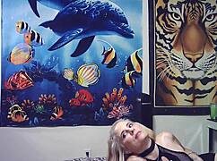 Pornstar gives hot blowjob after full nelson wrestling hold challenge in man vs woman shoot