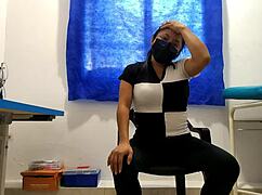 My Girlfriend's Pretty Cousin from USA Is Rich and a Bit Crazy