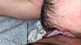 Amateur MILFs get their pussy licked and suck a huge clit to orgasm